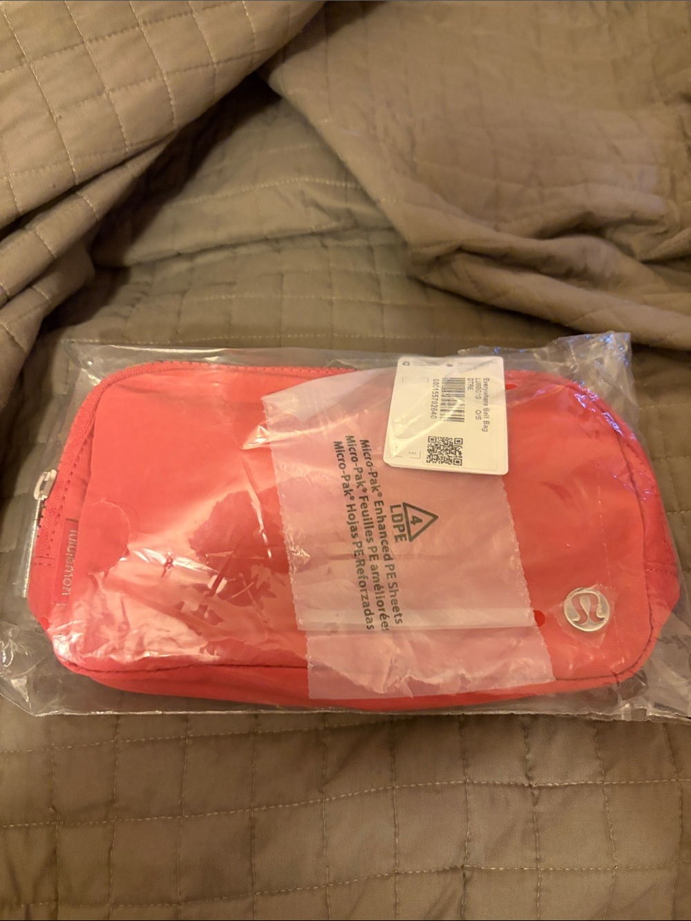 lululemon athletica Coral Pink Everywhere Belt Bag